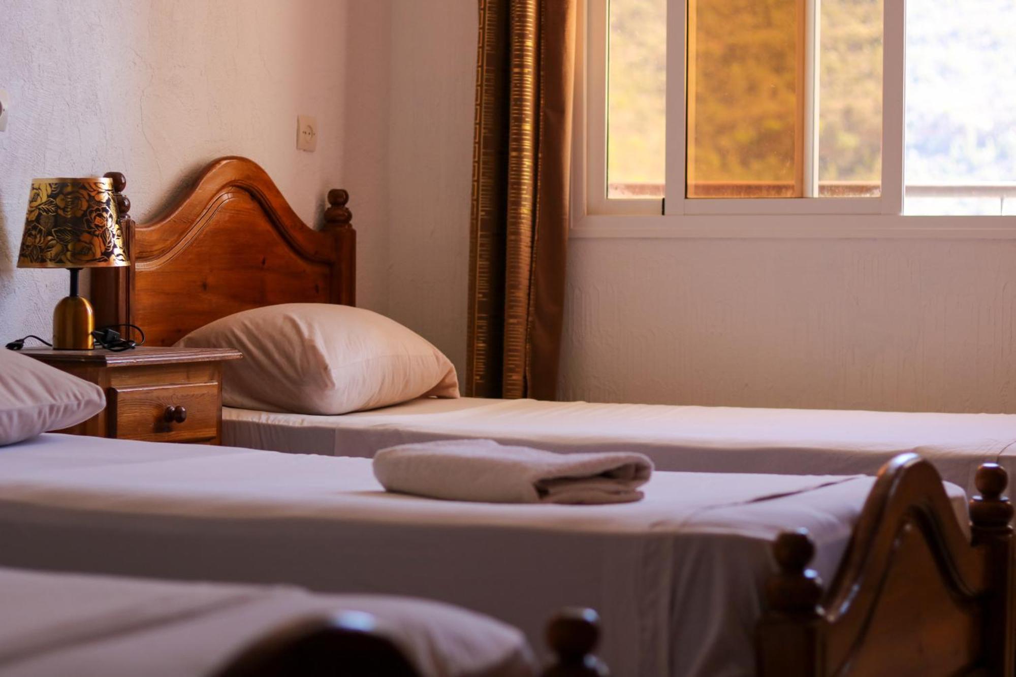 Auberge Les Montagnes Du Paradis Tagherat Anekrim Luaran gambar